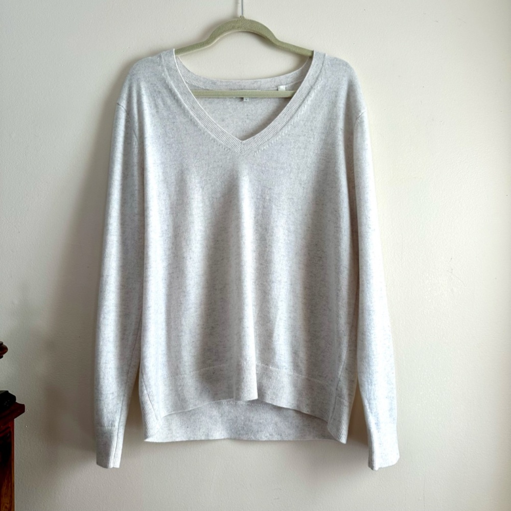Vince Women's V-Neck Sweater - Light Gray